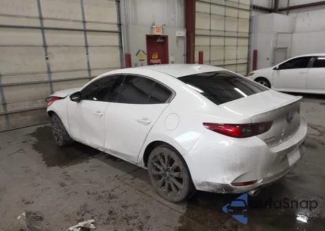 2022 Mazda 3 Premium Plus из США, поврежденный, VIN 3MZBPBEY6NM318981